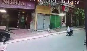 Mỹchứng kiến tòa chung cư ở florida sập xuống, nicholas balboa đến gần và đột nhiên nghe thấy tiếng trẻ em cầu cứu từ đống đổ nát. Cngjivclgyalxm