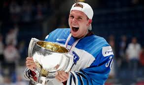 The harder you work, the luckier you get. Blackhawks Goaltender Kevin Lankinen Out 4 5 Months Following Shoulder Surgery