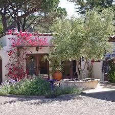 Spanish Garden Design Ideas Pictures Remodel And Decor Mediterranean Landscaping Mediterranean Landscape Design Spanish Garden