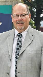 ANTICHAMBRE DES 200 ........................ 43 à