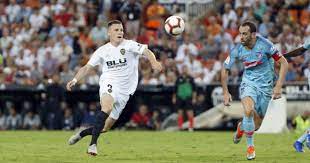 Gameiro is the second striker valencia have picked up in the last three days after they added belgium international michy. Huesca Is Done With The Transfer Of Kevin Gameiro To 30 Of June Hanging By Futbol
