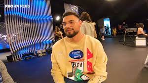 Classic sports models are brought back to life on the streets and the stages . Superstar Romania Selfie Star Youtube