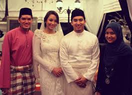 Ceo naza group wife : Nasimuddin Amin Rokiah Abdullah