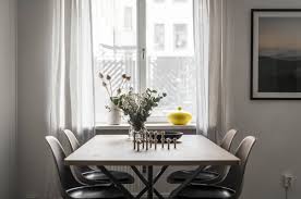 Está bien, quizá no sepamos cómo introducir en nuestra casa todos y cada uno de los muebles que te presentamos a continuación. Pequena Cocina Abierta De Color Topo Blog Tienda Decoracion Estilo Nordico