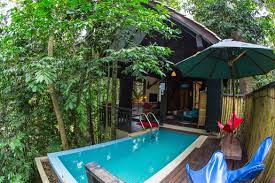 Chalet menarik di janda baik. Harga Danau Daun Chalet Janda Baik