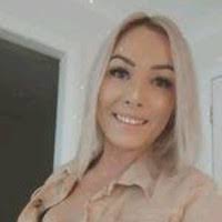 Leigh Keen's Instagram, Twitter & Facebook