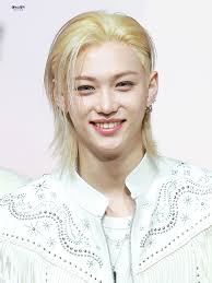 Felix backstage at BST Hyde Park with British Fashion Council and BAFTA HK  Advisory Board member ❤️ #felix #felixlee #leefelix #yongbok #skz  #straykids #straykidsfelix #felixstraykids #yonglixx #felixfreckles #lix  #lovefelix #felixsunshine ...