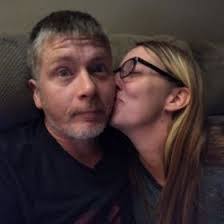 Stephanie Newlin's Instagram, Twitter & Facebook