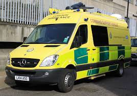 Pin Von Mike P Auf Ambulance In 2020 Einsatzfahrzeuge Krankenwagen Fahrzeuge
