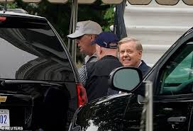 Tim scott and lindsey graham leave air force one before a rally in north charleston on feb. Sen Lindsey Graham To Celebrate Kavanaugh Confirmation By Playing Golf With President Trump Daily Mail Online