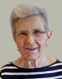 Marie Spak's Instagram, Twitter & Facebook