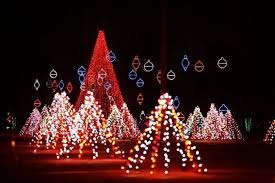 Alabama S Enchanting Christmas Nights Of Lights Holiday Drive Thru Is Sure To Delight Christmas Night Christmas Light Displays Christmas Lights