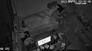 黑客破解家庭网络摄像头偷拍中年大叔和30如狼40如虎的媳妇晚上过夫妻性生活- EPORNER