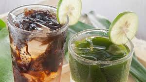 Es cincau hijau merupakan salah satu minuman yang sering dijadikan menu pembuka saat berbuka puasa. Legenda Es Cincau Ijo Sayuti Health Liputan6 Com