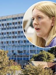 i>Joan Dash:</i> The world at her fingertips