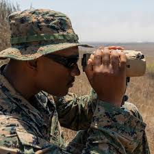 𝐈 𝐒𝐩𝐲... 👀🕵️‍♀️ 📍 Marine Corps Base Camp Pendleton U.S. Marines with  3rd Battalion, 5th Marine Regiment, @1stmardiv participate in a ground  reconnaissance and surveillance course hosted by Expeditionary Operations  Training Group,
