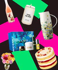 Your mom will melt when you give her one of these unique mother's day gifts from our list. Fv Hbtryx42d7m