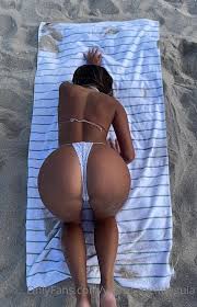 Yasmi mendeguia onlyfans