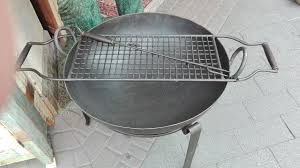 vuurkorf met bbq rooster bbq rooster