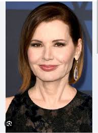 Bit late to the party but does Leah remind anyone of someone else, if so  who? I can't think who it is 😂😂😂