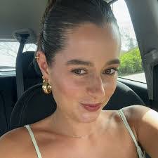 Kacy Bird's Instagram, Twitter & Facebook