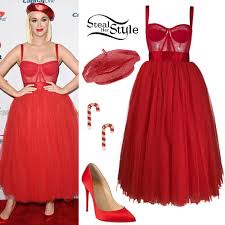 Rather than sharing her christian upbringing with the world, she instead chose to lead it into more. Katy Perry S Fashion Clothes Outfits Steal Her Style Page 2
