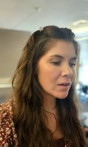 Lisa Collum's Instagram, Twitter & Facebook