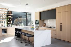 The world's most accurate translator. Second Home Market Showcase Whistler Canada Luxury Portfolio International
