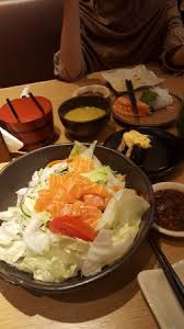 Sangat mudah 'kan cara membuat resep salad sayur di atas? Salmon Sashimi Salad With Sushi Tei Dressing Foto Sushi Tei Lotte Shopping Avenue Jakarta Tripadvisor