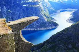 Trolltunga is a rock formation situated about 1,100 metres above sea level in ullensvang municipality in vestland county, norway. Trolltunga Odda