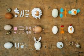 Easter Decoration With Animals Out Of Egg Shells Look What I Made Easter Egg Decorating Animal Easter Eggs Easter Egg Crafts