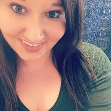 Amanda Yuhas's Instagram, Twitter & Facebook