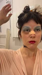 #grwm to fly south , The Visitor // A STORK SHOW