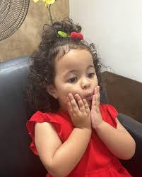 Maya Ribeiro Rebêlo Benevides(@pequenagrude) • Instagram写真と動画