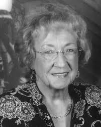 Lois Rudd's Instagram, Twitter & Facebook