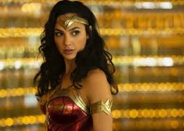 Van de ene 'Wonder Woman' naar de andere: Gal Gadot kruipt in de huid van  Cleopatra | Film | hln.be