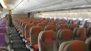 Emirates operates the world's largest fleet of boeing 777 aircraft. Emirates Boeing 777 200 Old Economy Cabin Youtube