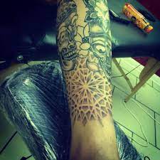 Dotwork Gap Filler Creative Filler Tattoo Ideas Tattoo Background Tattoo Filler