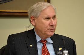 Dennis Bordeaux's Instagram, Twitter & Facebook