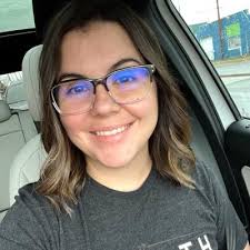 Kimberly Gallegos (@kim_gallegos)