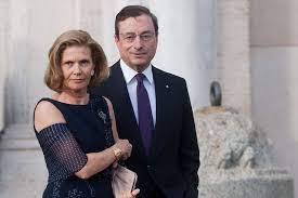 As president of the european central bank (ecb), mario draghi has presided over an era of disintegrating faith in eu, notable in the 2016 brexit vote. Moglie Mario Draghi Ecco Chi E Serena Cappello