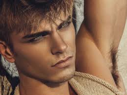 Ghim của Michael Baumstark trên Leder trong 2025