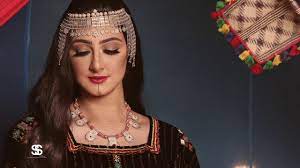 Ø²ÙØ© Ø§Ù„ÙÙ†Ø§Ù†Ø© Ù‡ÙŠÙØ§Ø¡ Ø­Ø³ÙŠÙ† ÙÙŠ ØµÙ„Ø§Ù„Ø© Youtube