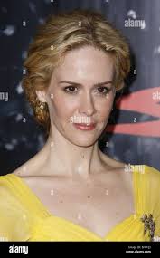 SARAH PAULSON THE SPIRIT LOS ANGELES PREMIERE HOLLYWOOD LOS ANGELES CA USA  17 December 2008 Stock Photo