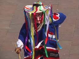 La danza de los viejitos está tan arraigada en los pueblos de la zona lacustre de michoacán, que la mayoría de. Traje Tipico De La Danza De Los Viejitos Sin La Mascara Y Flickr
