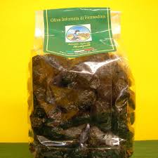 La differenza di colore perchè le olive verdi. Olive Nere Infornate Di Ferrandina 500 Gr