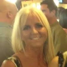 Dana Fuller's Instagram, Twitter & Facebook