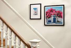 I prefer to leave hallways without art and i also don't like art in bathrooms. Where To Hang Pictures In A Room Papier