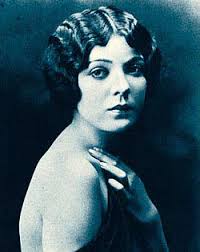 Lila Lee — Wikipédia