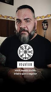 Tatuagem Bússola Nórdica